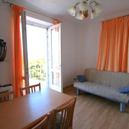 Πανσιόν Radulj Kozarica